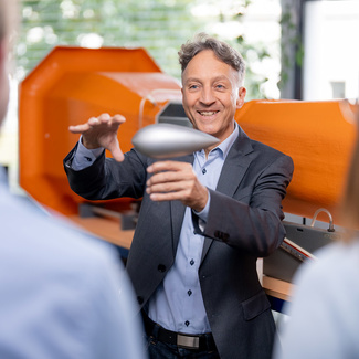 Prof. Dr. Jörg Reuter lehrt und forscht an der Hochschule Magdeburg-Stendal